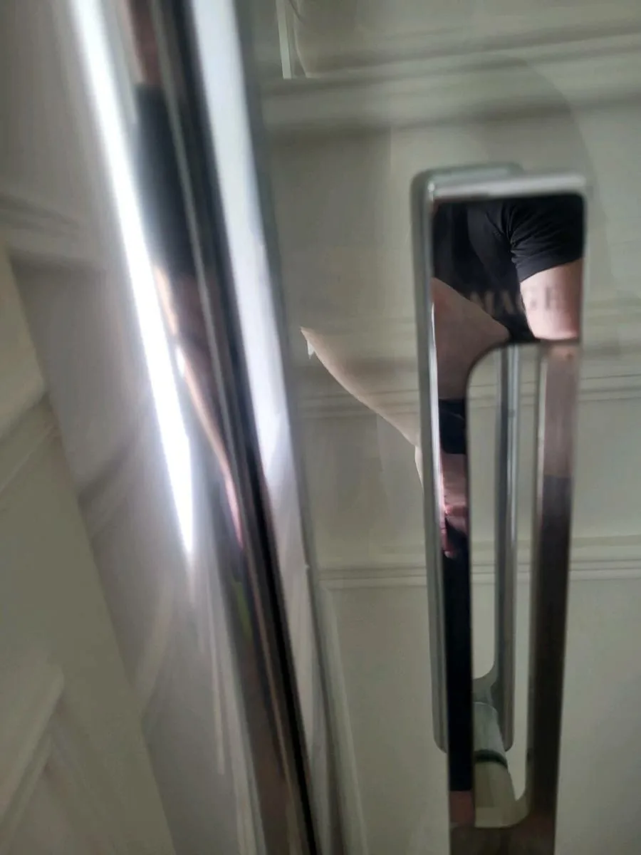 900mm Shower door - Image 2