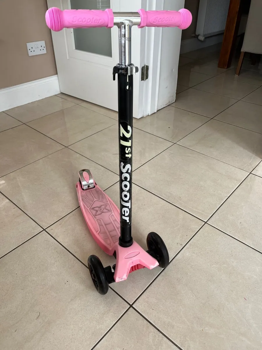 Childs Scooter - Image 2
