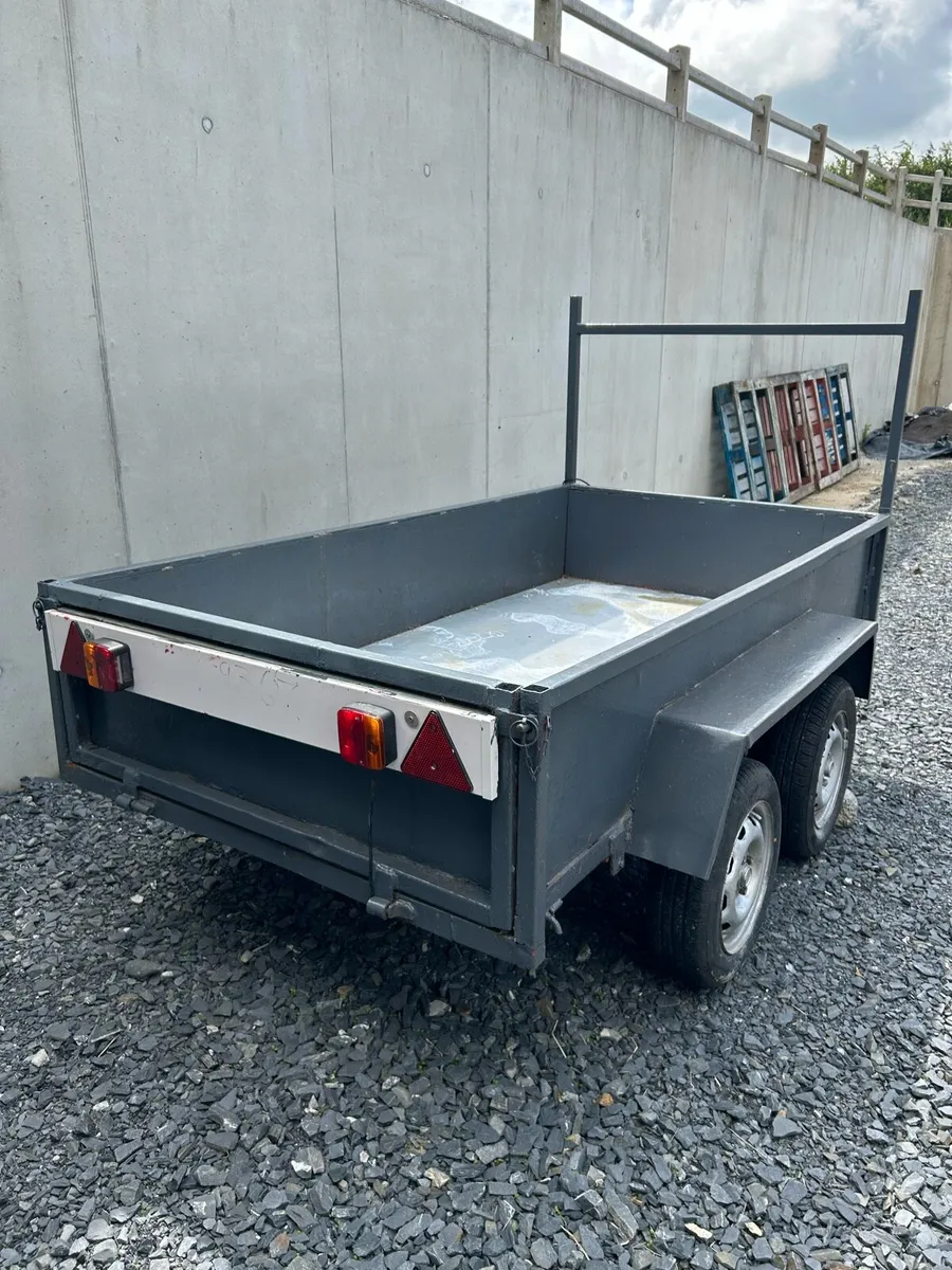 Trailer - Image 2