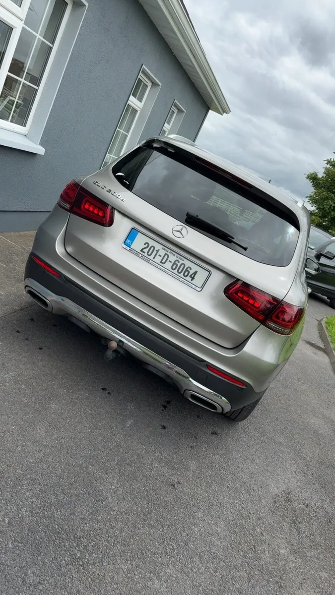Mercedes - Image 3