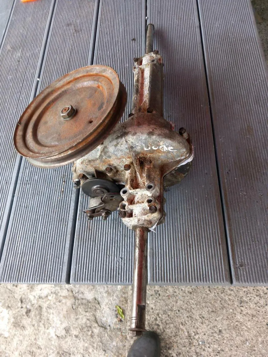 Lawnflite/M.T.D transmission for sale - Image 2