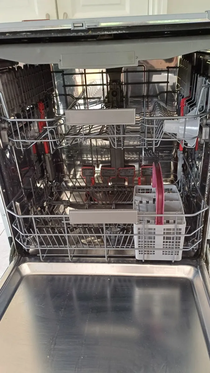 Integrated Dishwasher - Image 1