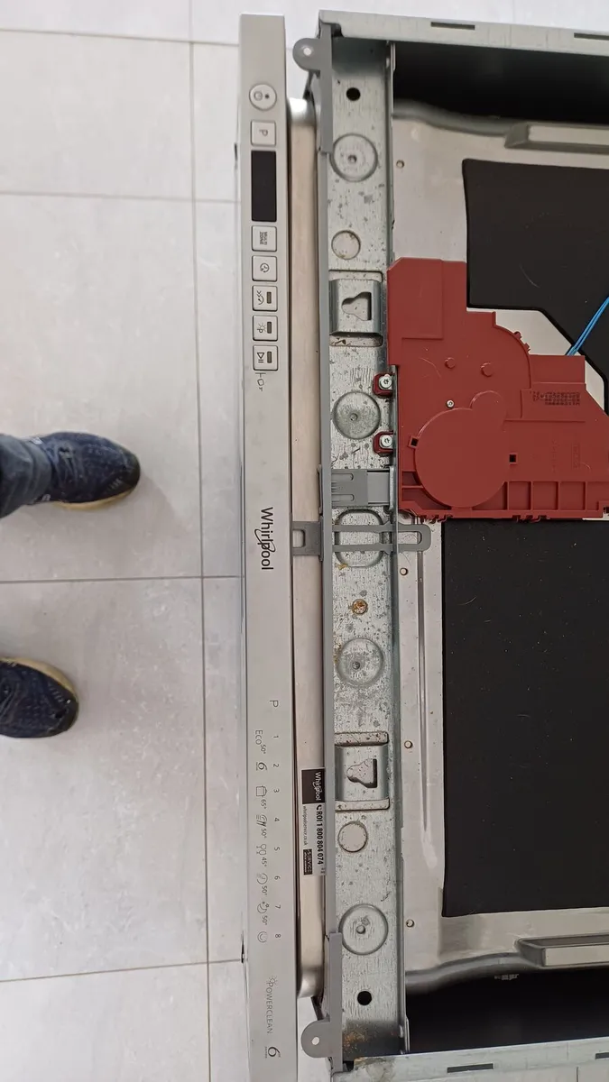 Integrated Dishwasher - Image 3