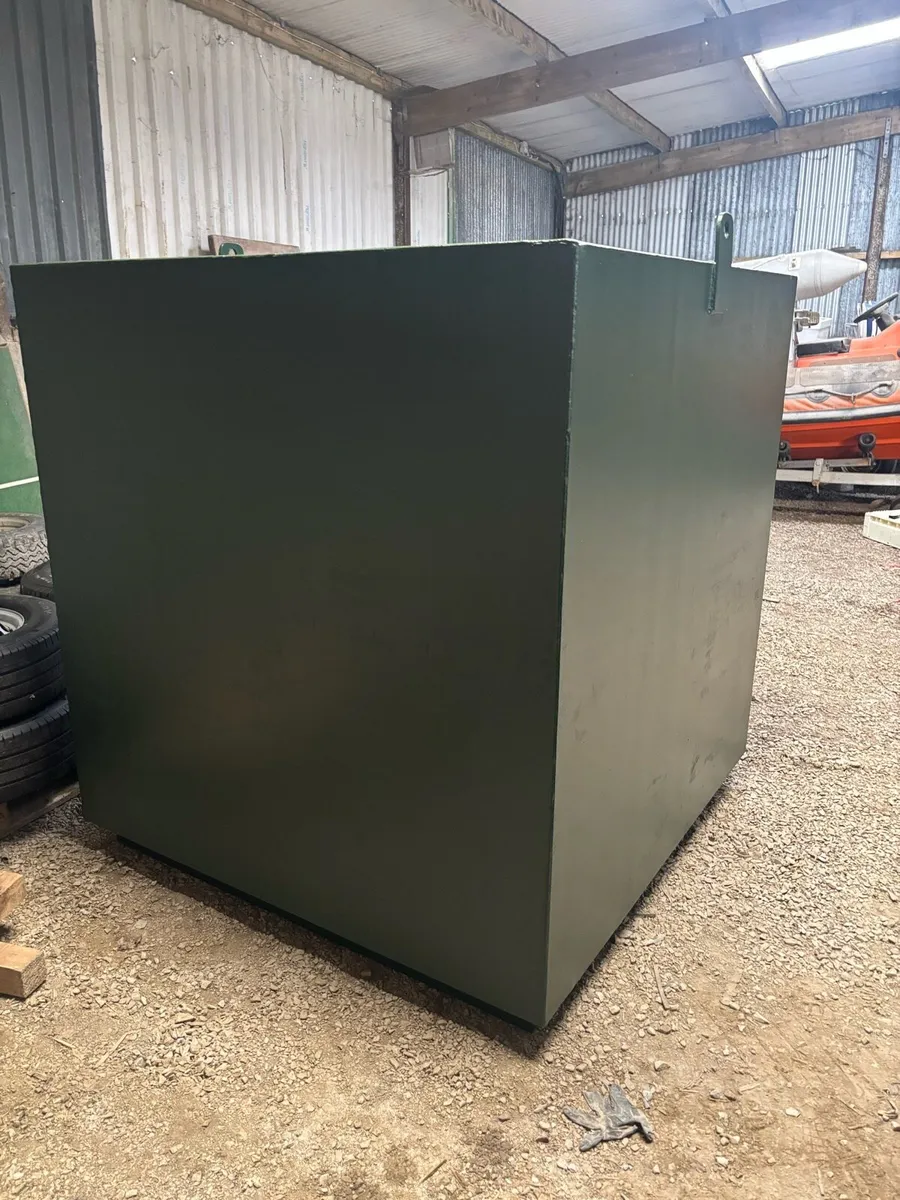 Bund diesel tank - Image 3