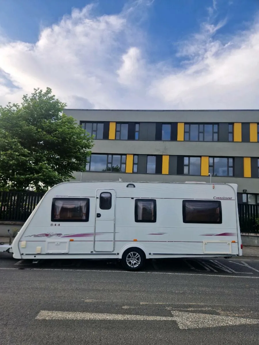 Caravan - Image 2
