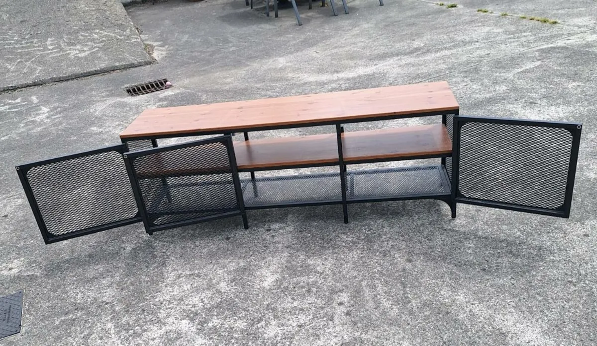 Lovely metal and wooden unit - Image 2