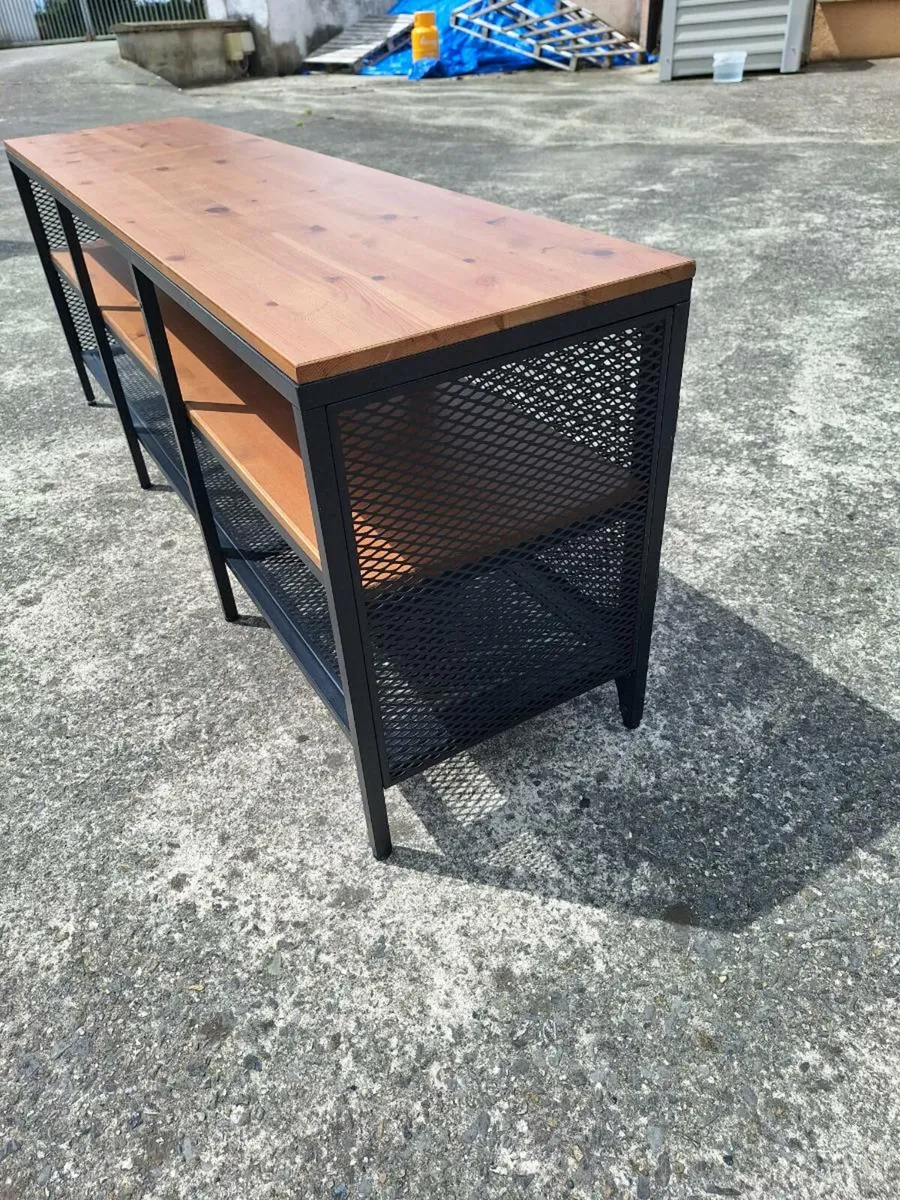Lovely metal and wooden unit - Image 4