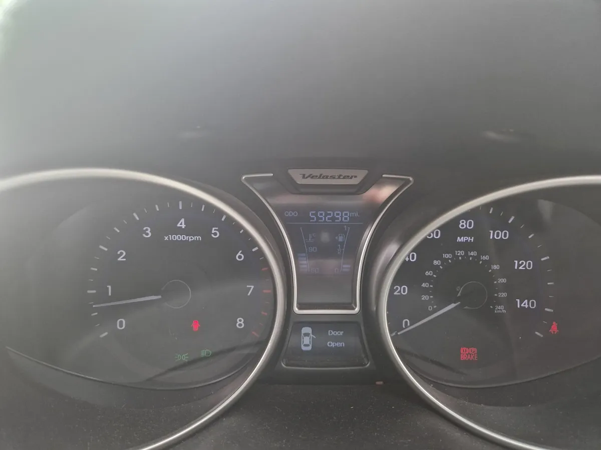 Hyundai Veloster  only 59kmiles new NCT - Image 2