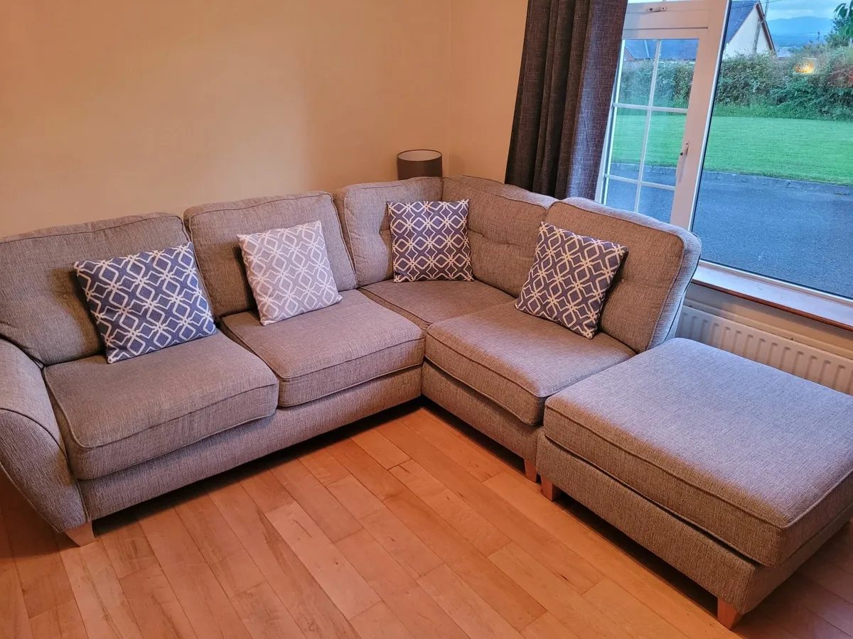 Couch - Image 3