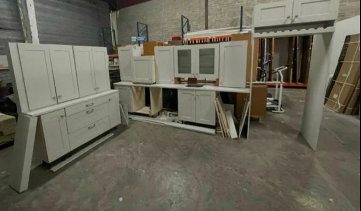 Kitchen Units  Light Grey Shaker Kitchen - Image 1