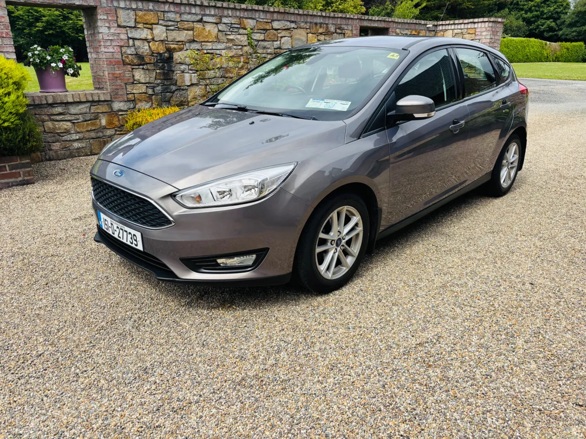 2015 Ford Focus 1.0 eco boost 5dr petrol - Image 2
