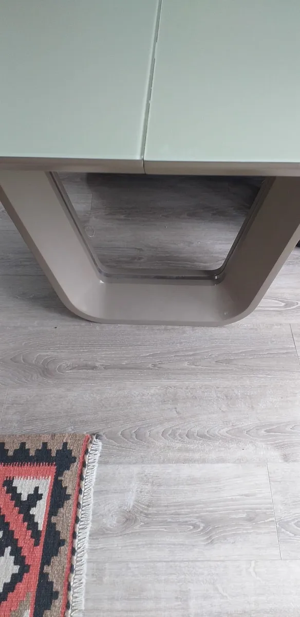 Table Extendable - Image 1