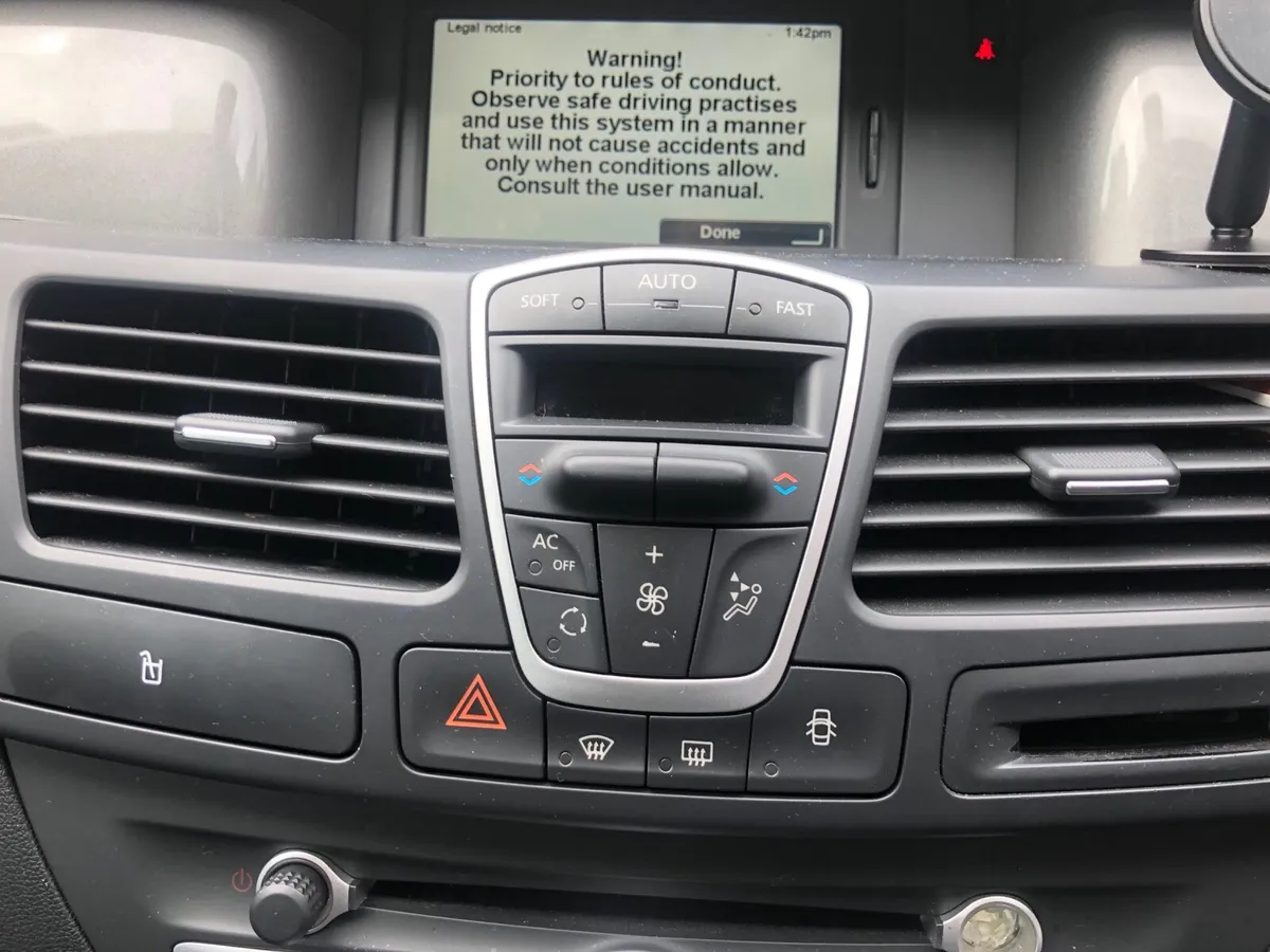 Car - Image 3