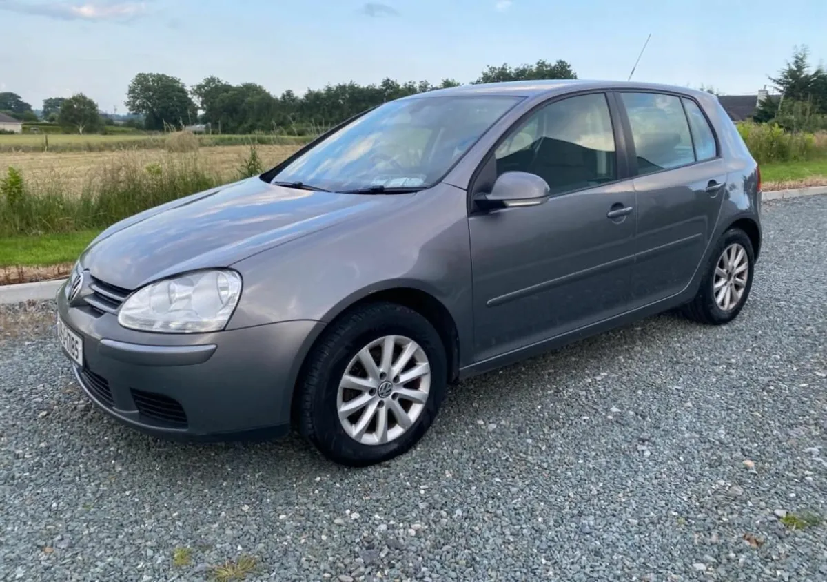 Volkswagen Golf 2009 - Image 1