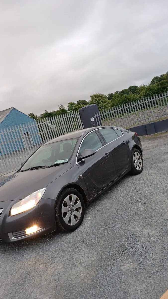 2012 Vauxhall insignia 2.0L manual Sri model  nct - Image 2
