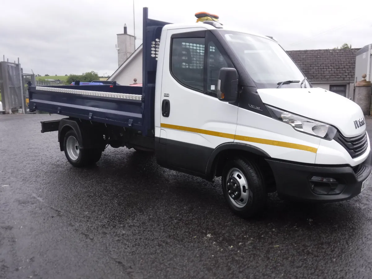 Iveco Daily Tipper 35-140  21/11/22 twin wheel. - Image 1