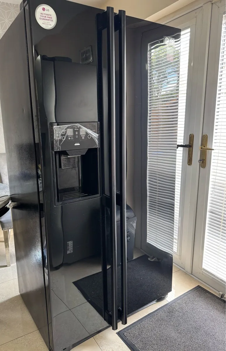 American Style LG fridge Freezer - Image 1