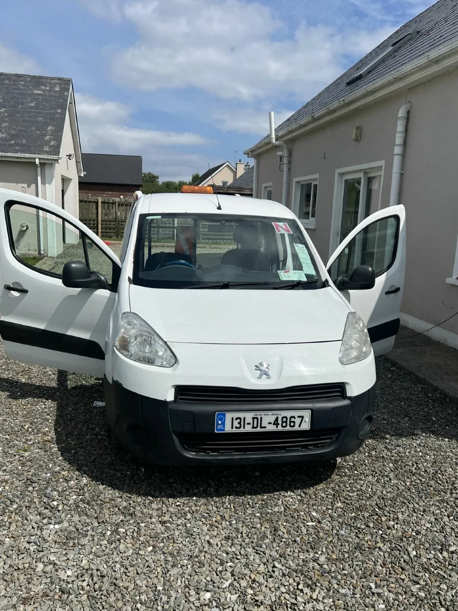 Peugeot Partner Van 2013 - Image 1