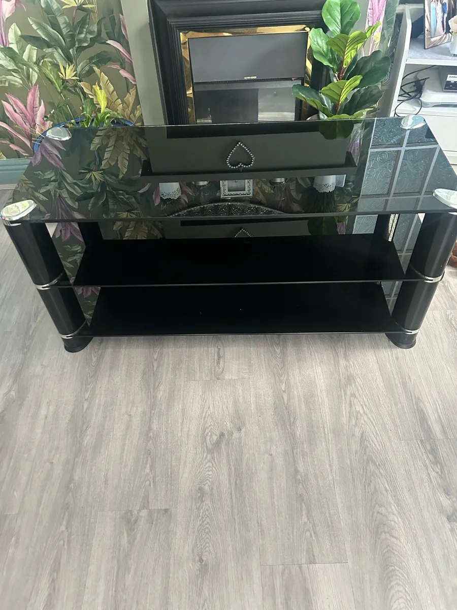 Black glass to unit fit 55in tv . - Image 2