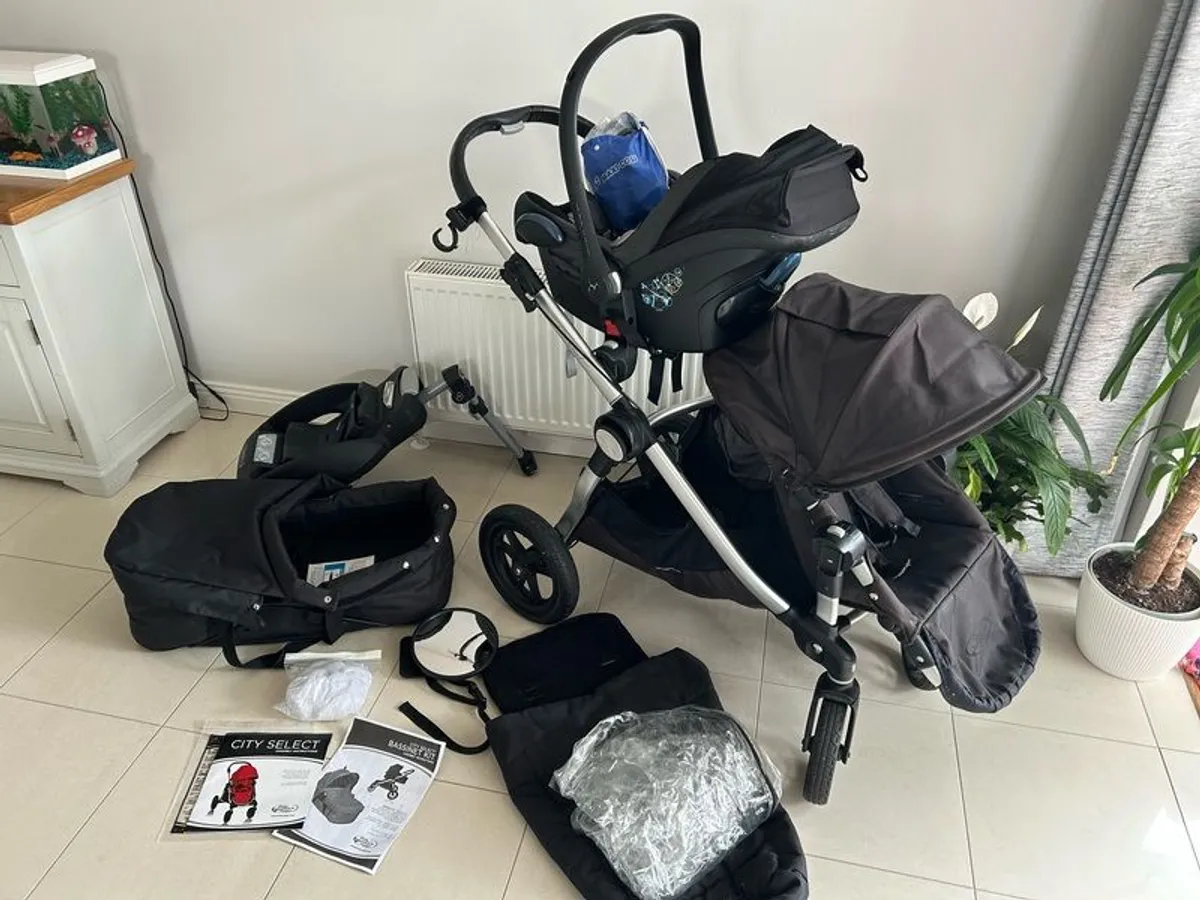 City Select full Travel System - Image 4