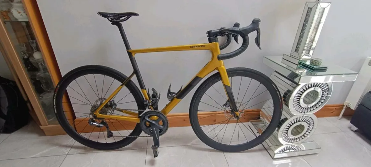 Cannondale Road Bike - Image 1