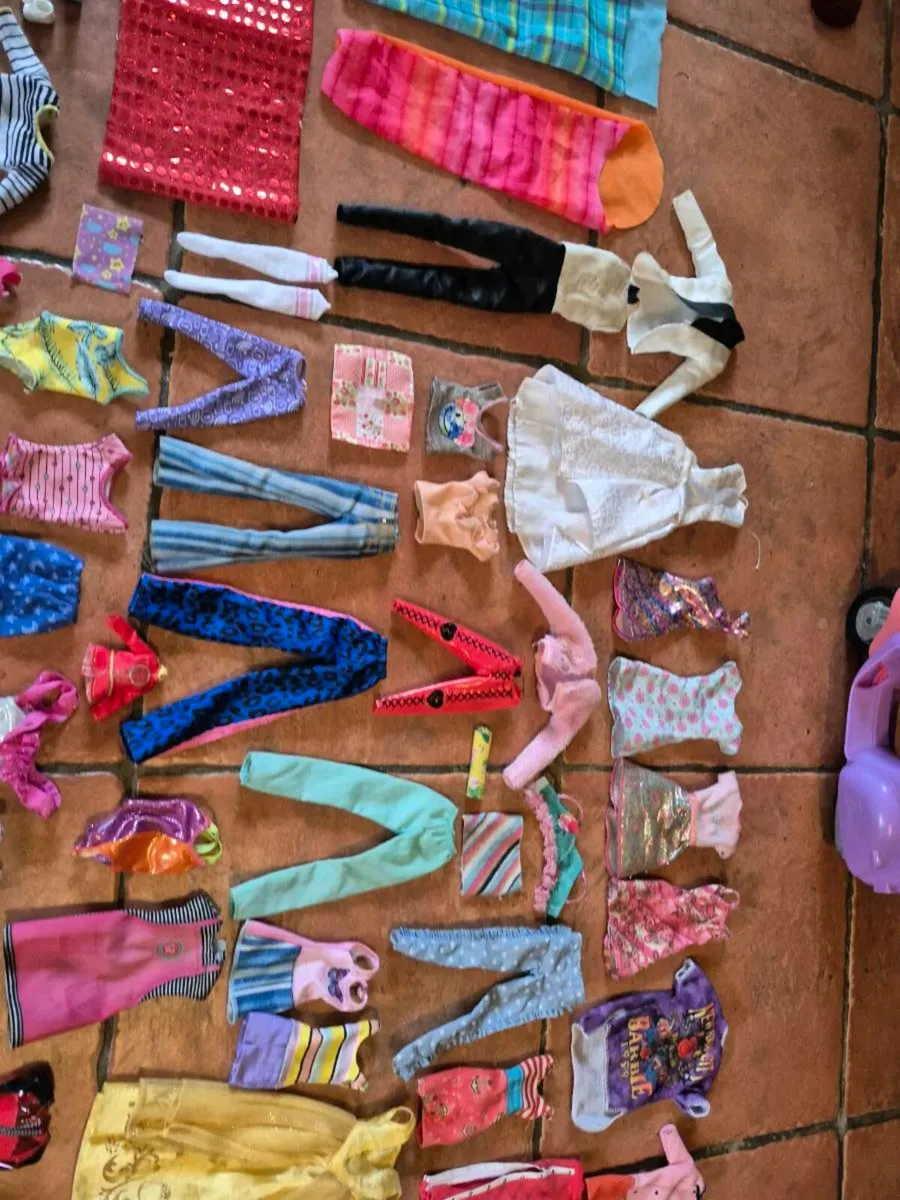Barbie clothes and dolls - Image 4