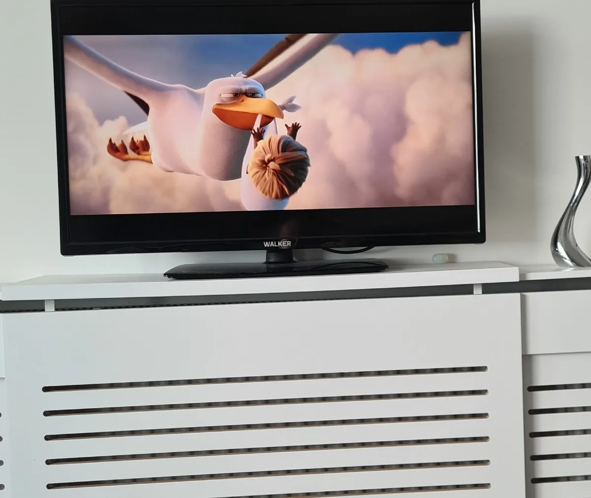 TV 32inch Walker - Image 1