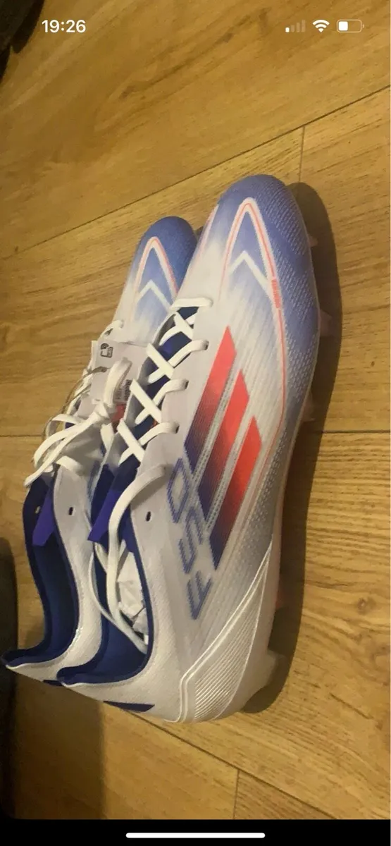 Football boots - Image 1