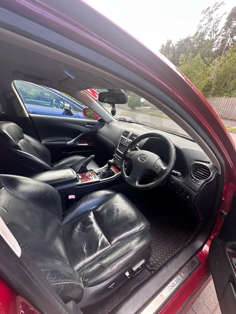 Lexus is220d High spec - Image 2