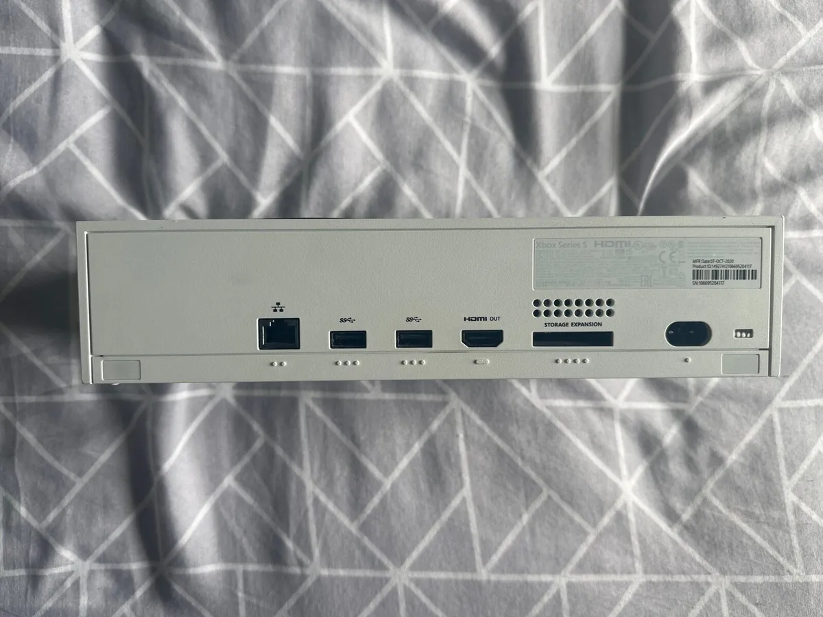 Xbox series s and controller - Image 4
