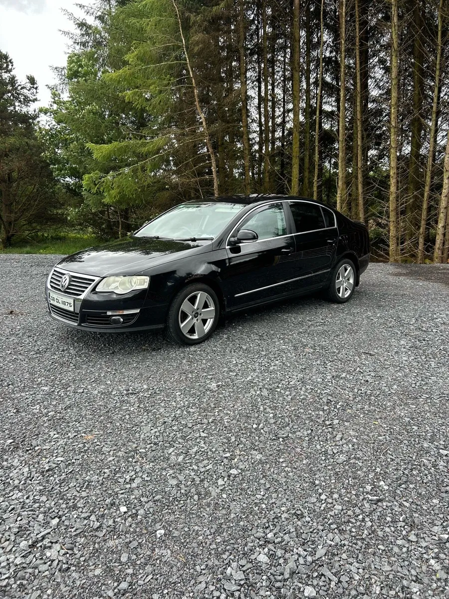 Volkswagen Passat - Image 3