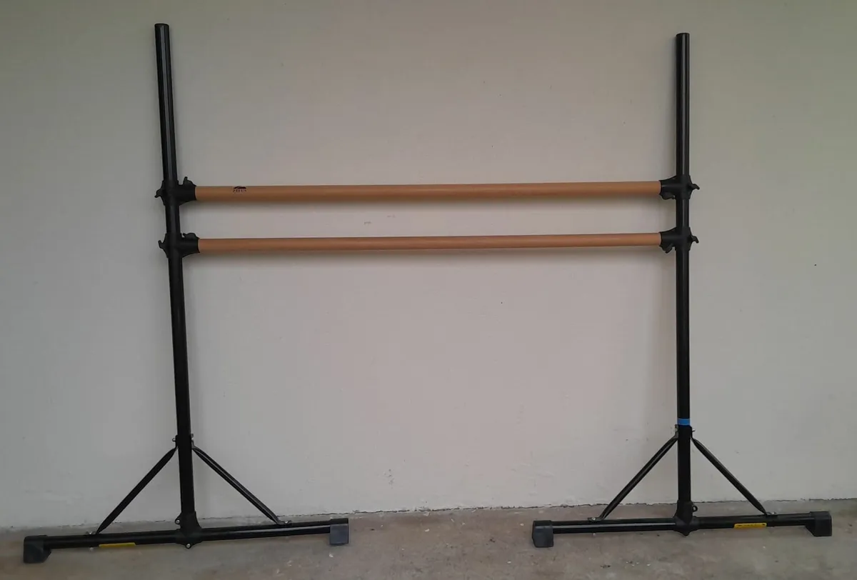 Ballet barres by Zelus - 6 freestanding doubles - Image 2