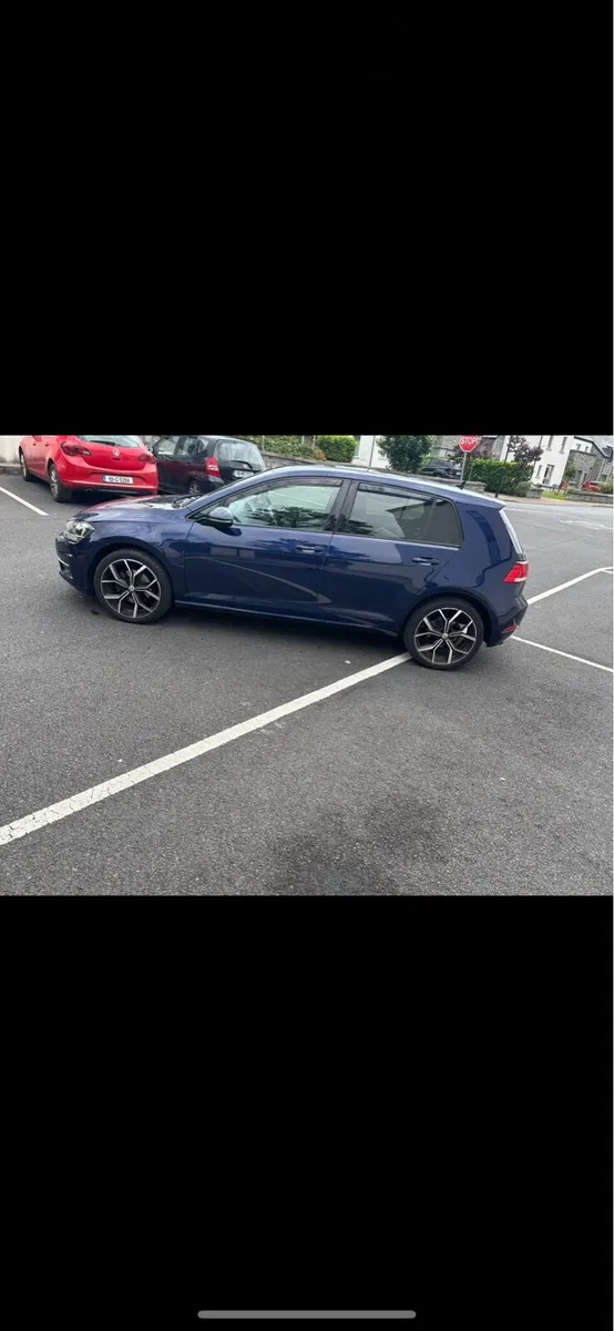 2018 Volkswagen Golf - Image 3