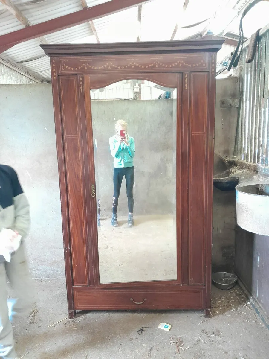 Chair and wardrobe - Image 1