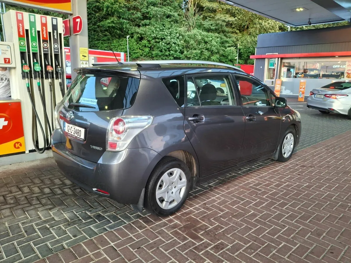 Toyota Verso 2012 - Image 2