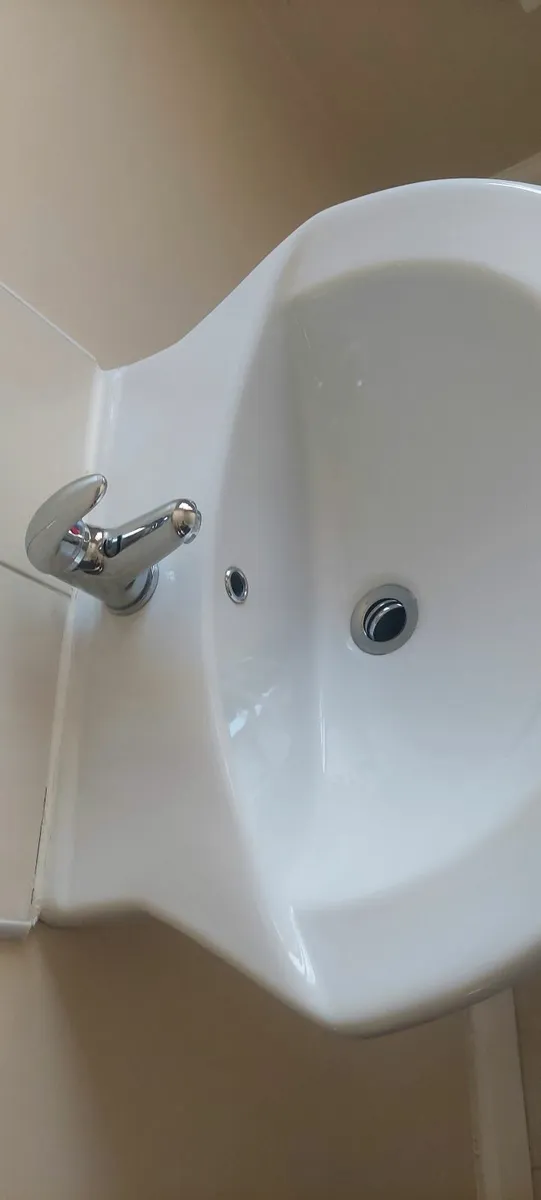 Handbasin, tap, waste - Image 3