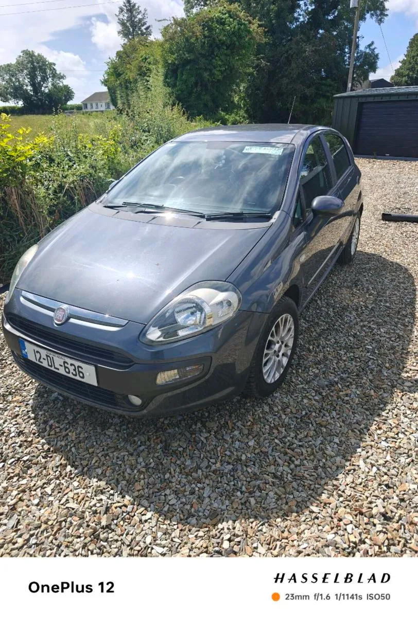 2012 1.2 Fiat Punto Low mileage - Image 3