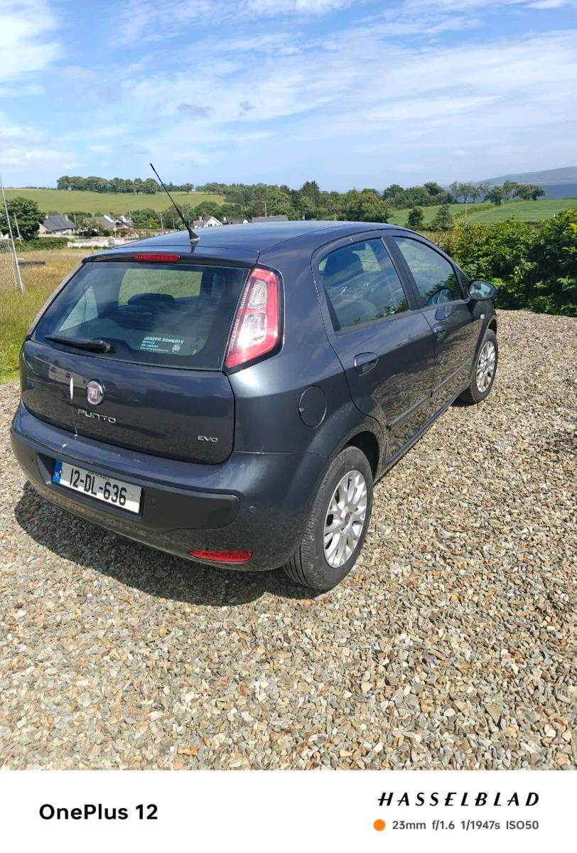 2012 1.2 Fiat Punto Low mileage - Image 4
