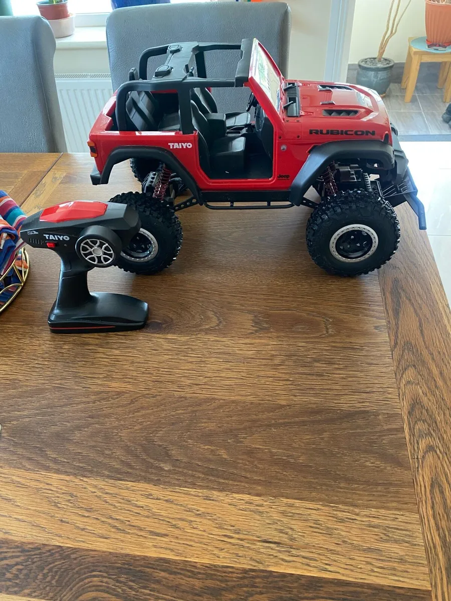 Remote control jeep - Image 1