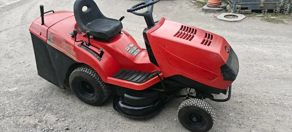 Castelgarden ride on mower - Image 1