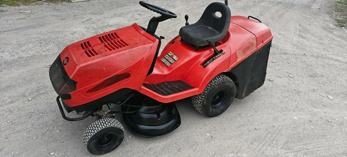 Castelgarden ride on mower - Image 2