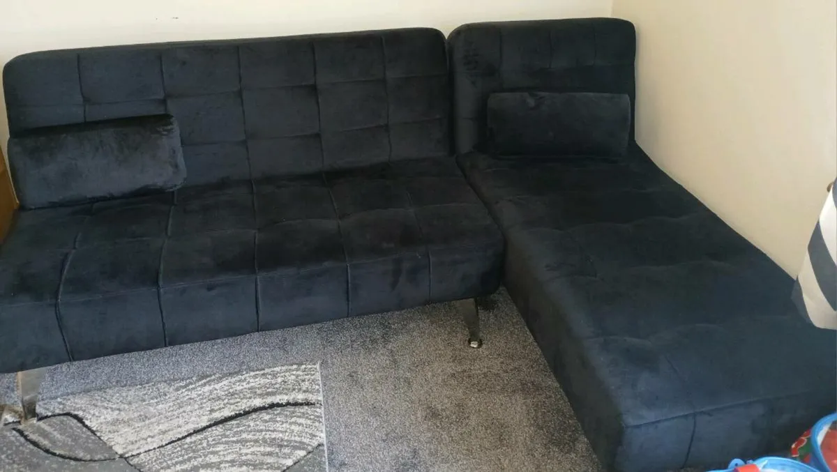 L Shaped Sofa bed couch - Image 1
