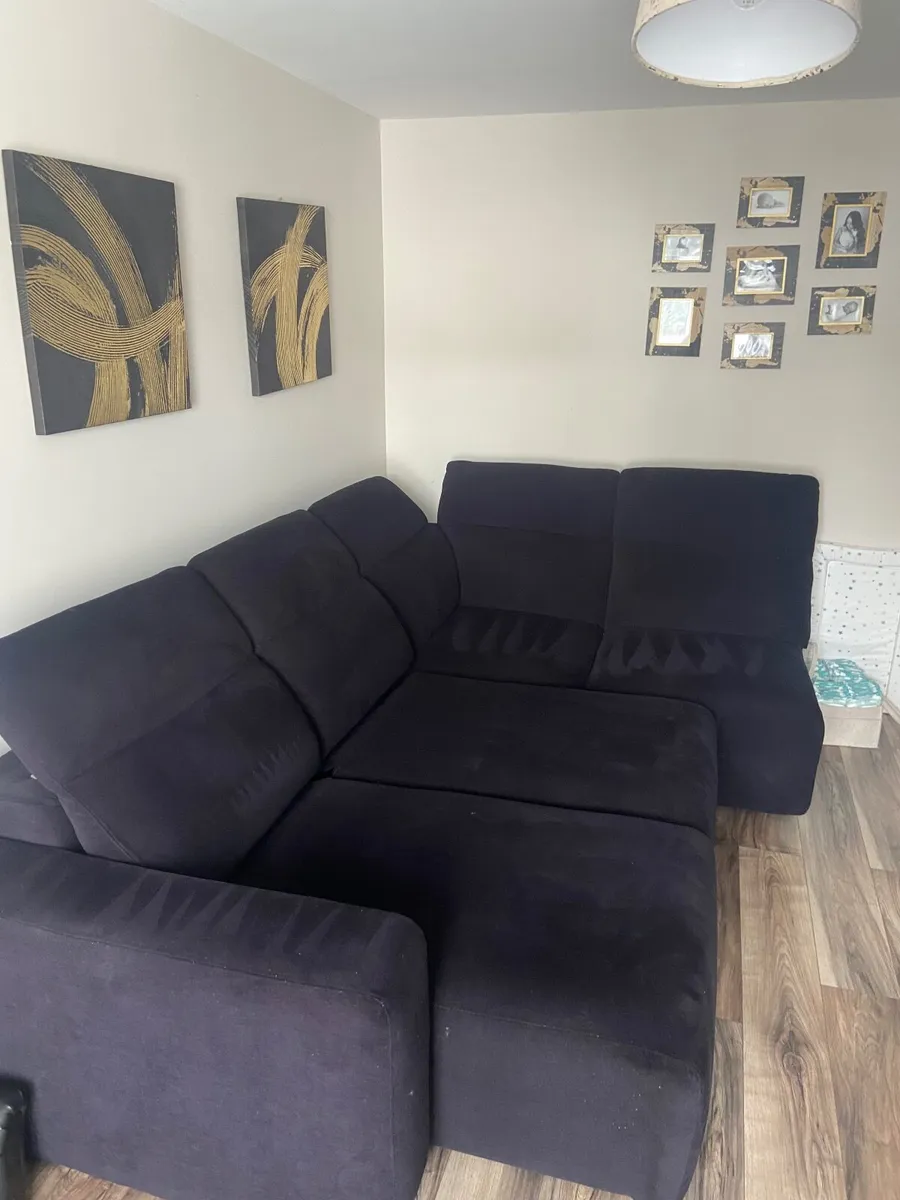 Black corner pull out couch - Image 2