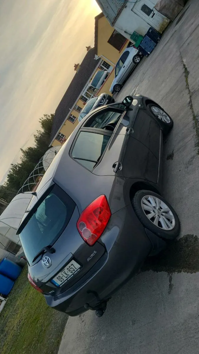 Toyota auris - Image 3
