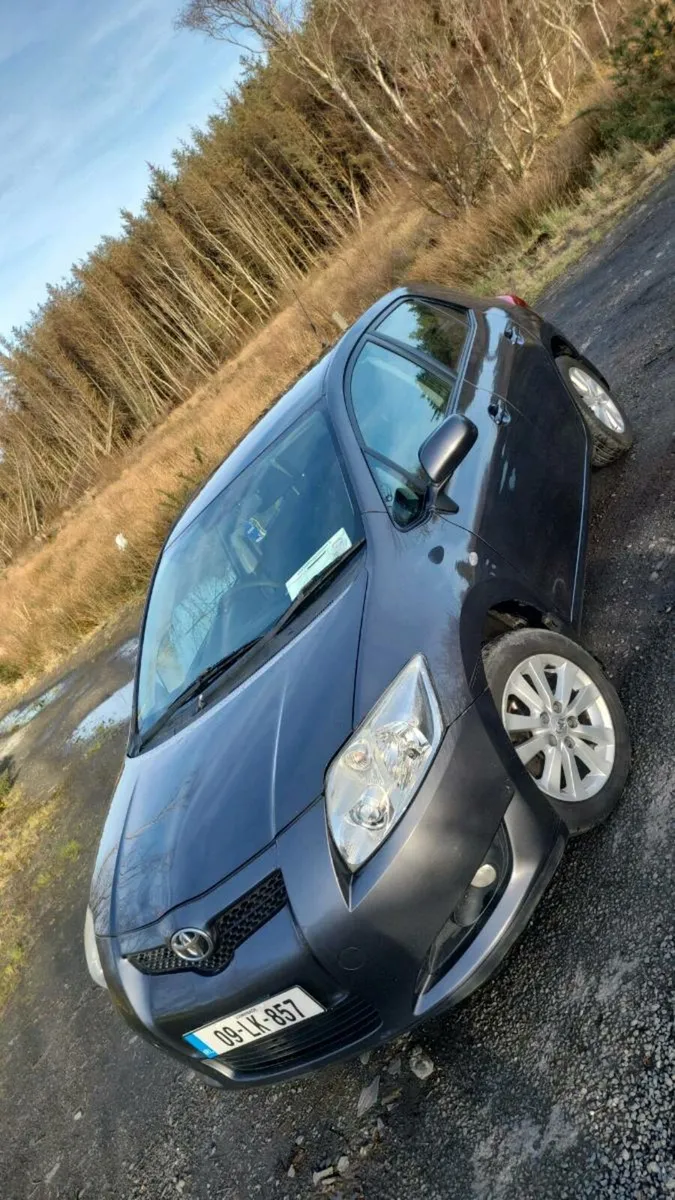 Toyota auris - Image 1