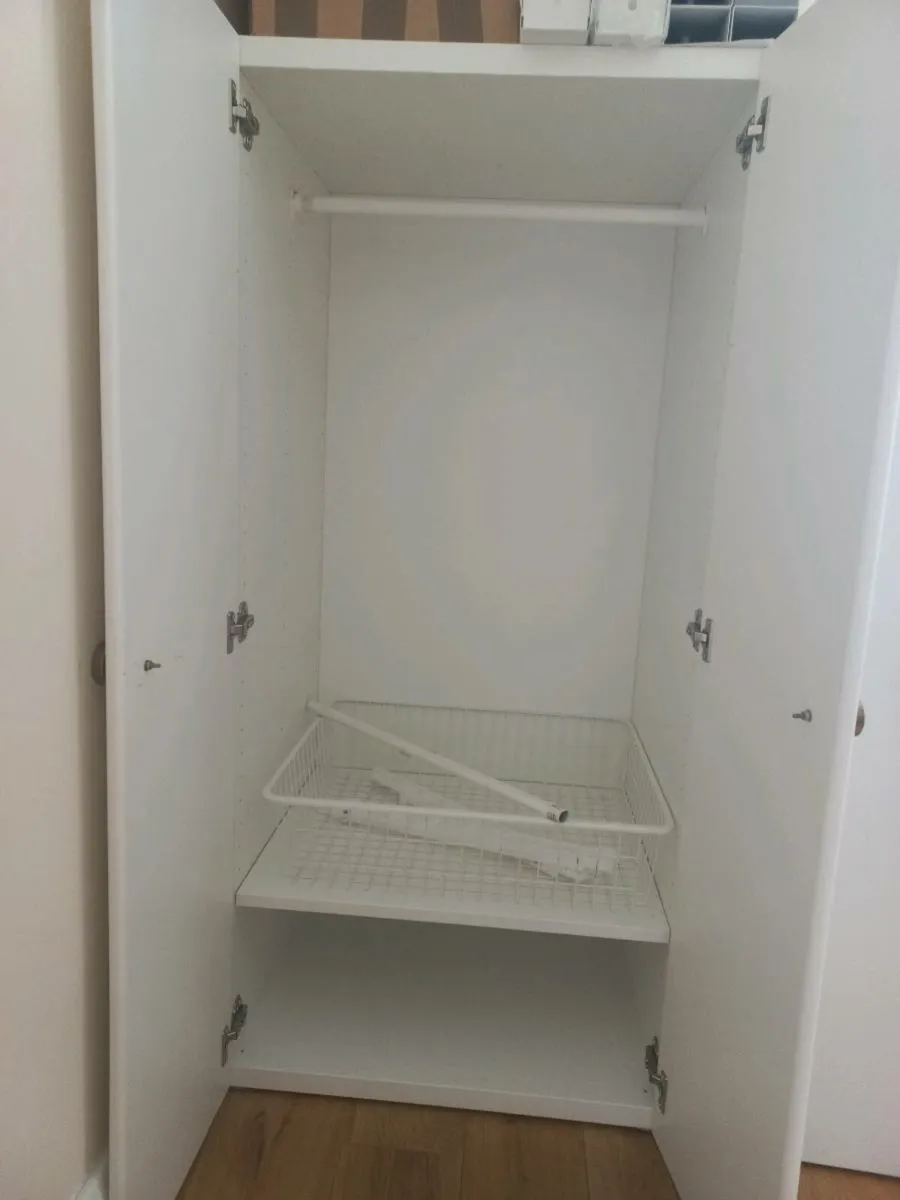 Children wardrobe - Image 2