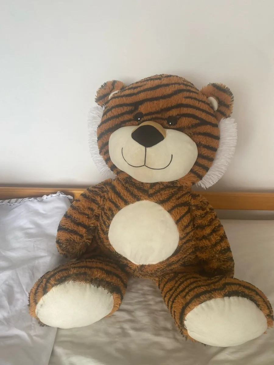 Huge tiger and huge giraffe teddys - Image 3