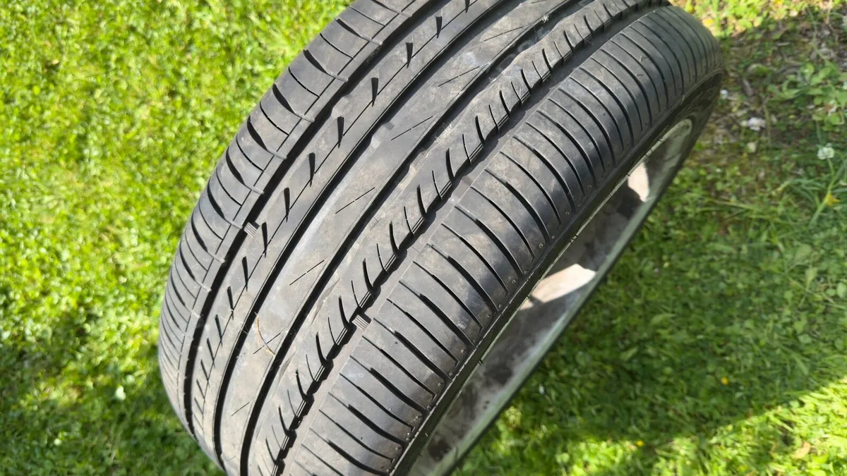 1 x tire with rim, not welded - Image 2