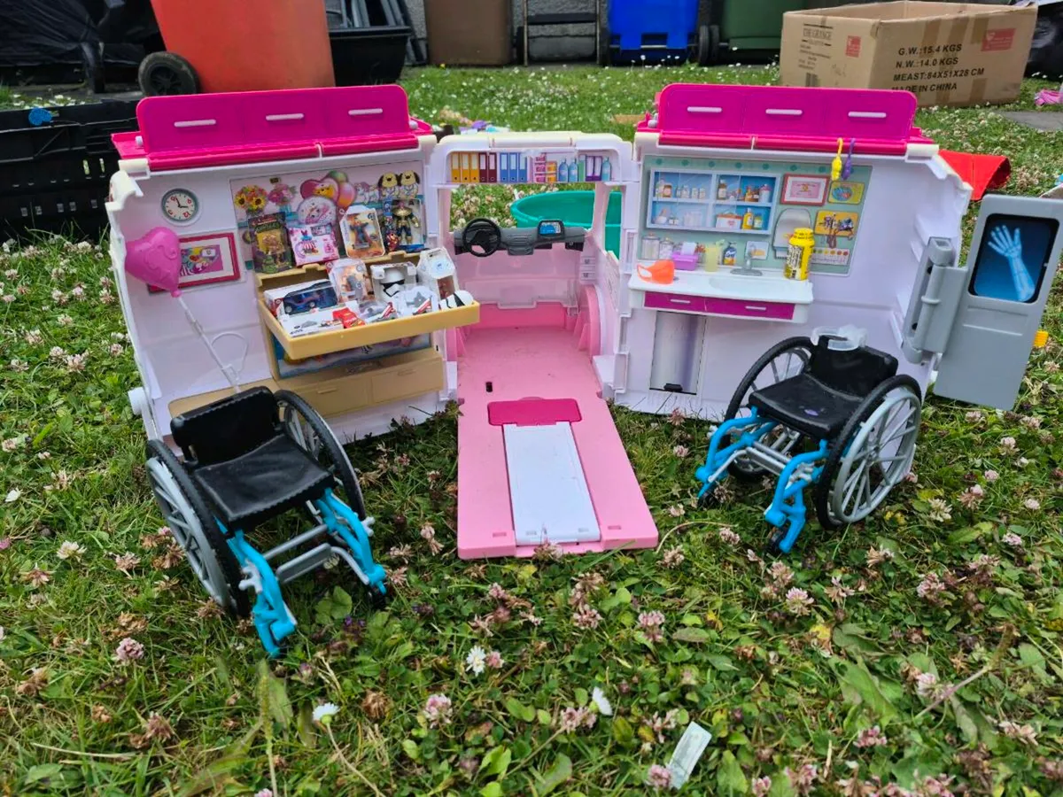 Barbie Ambulance🚑 - Image 2