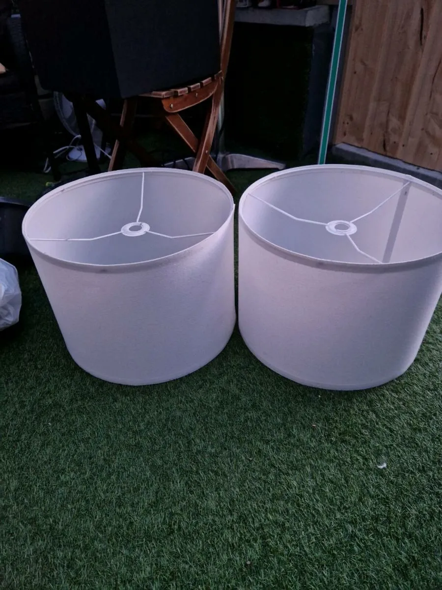 2x large white shades - Image 1